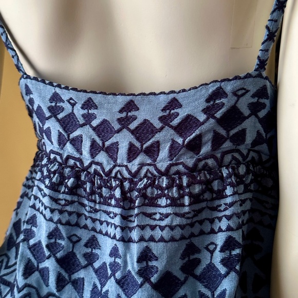 NWT BCBGMAXAZRIA Emeli Embroidered Tank Top Oversized S Chambray navy Cami NEW! - Picture 2 of 7
